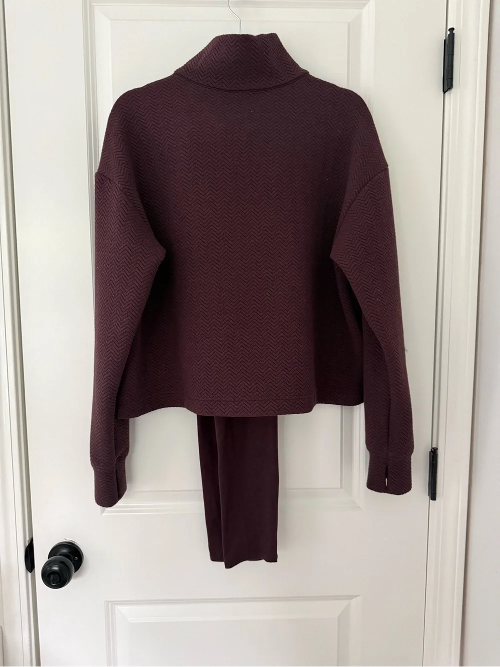 Zella Burgundy Chevron Quarter-Zip Sweatshirt & Matching Leggings (Set) M
